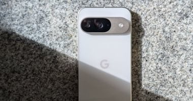 Pixel Watch 4 بتصميم أكثر سُمكًا لتحسين عمر البطارية