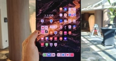 محلل بارز: أول آيفون قابل للطي يدخل مرحلة الإنتاج الأولى